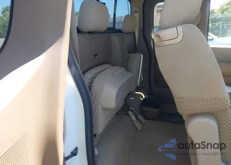 2006 Nissan Frontier Se from USA, damaged, VIN 1N6AD06W86C466378